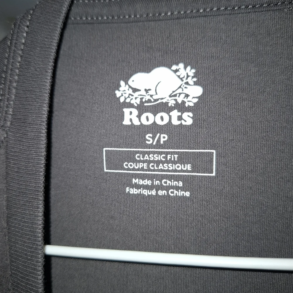 Roots Men's Charcoal Tee - Picture 8 of 9